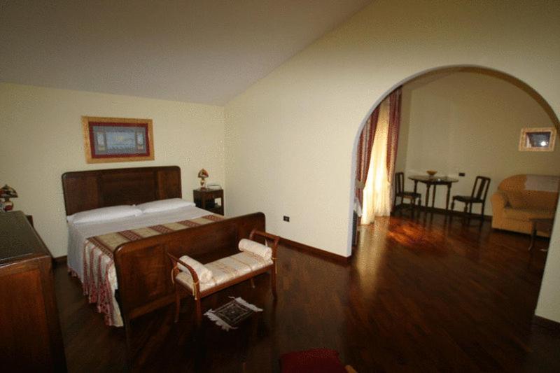 Tavernola - Locanda Di Campagna Battipaglia Luaran gambar