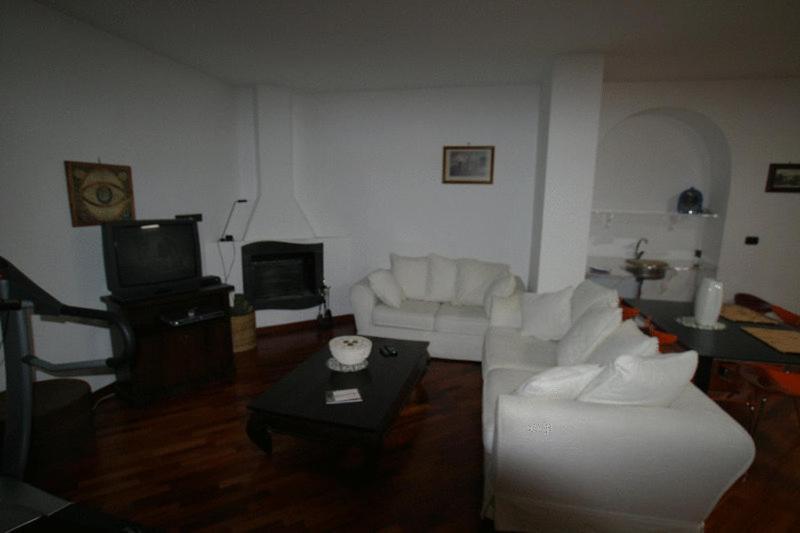 Tavernola - Locanda Di Campagna Battipaglia Luaran gambar